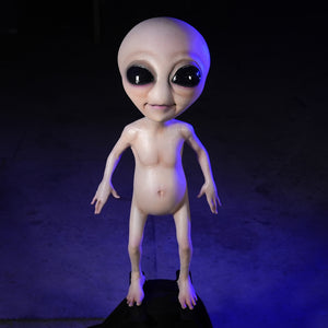 JET Alien standing prop is cute