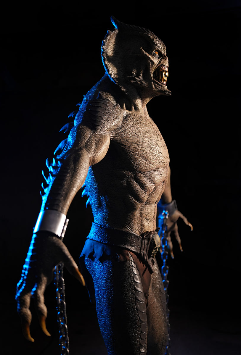 reptilian monsters Reptilian Animatronic For Horror, Halloween, and Haunts by Distortions  Unlimited