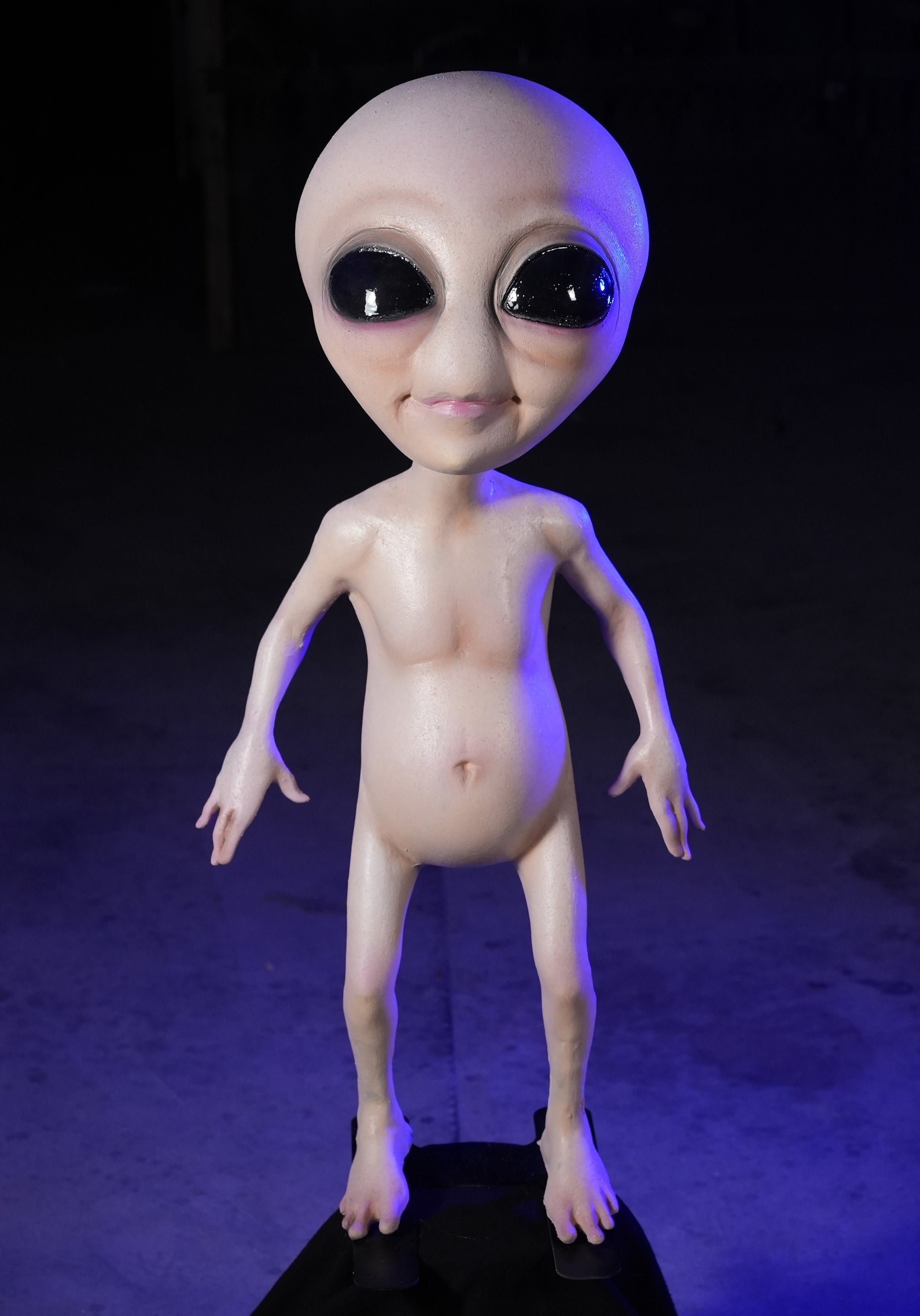 JET Alien Full-Body Standing Alien Prop For Sale At Distortions Unlimited