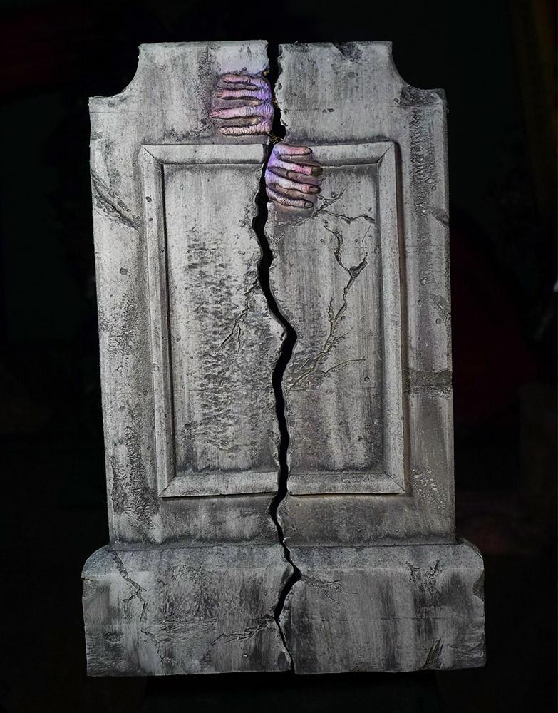 Cracking Crypt Zombie Tombstone Animatronic – Distortions Unlimited