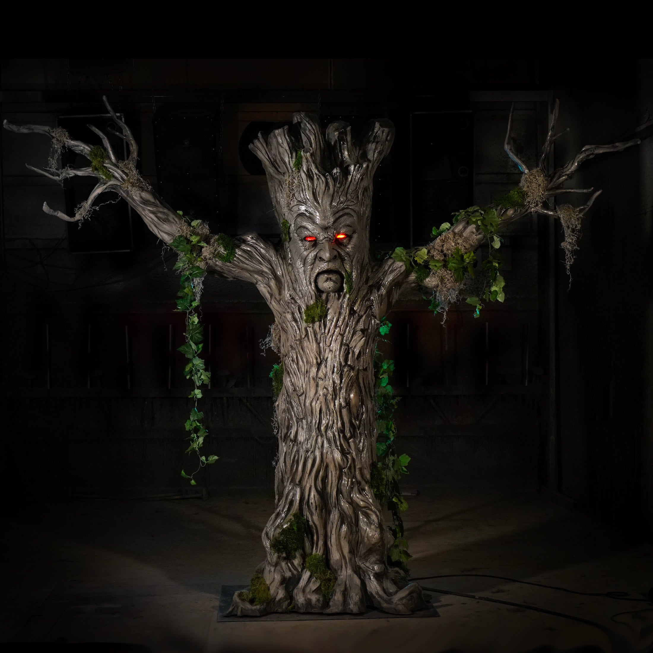 Scary Tree 218x400